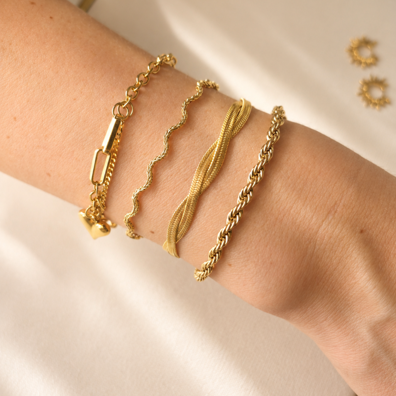 Goldem Wave Armband