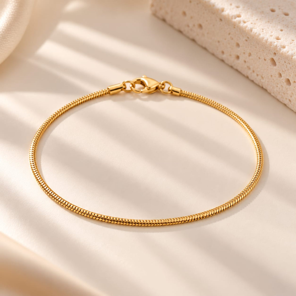 Soft Snake Armband