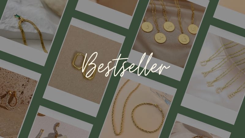 Collage aus goldenen Schmuckstücken, darunter Halsketten, Armbänder und Ohrringe, mit dem Schriftzug 'Bestseller' in der Mitte vor einem grünen Hintergrund.